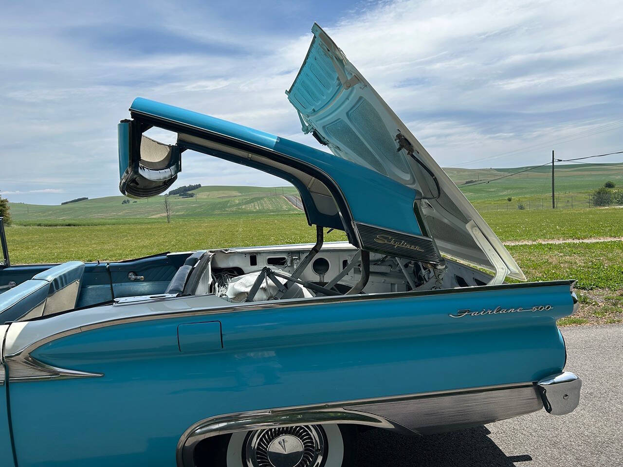 1959 Ford Skyliner 64