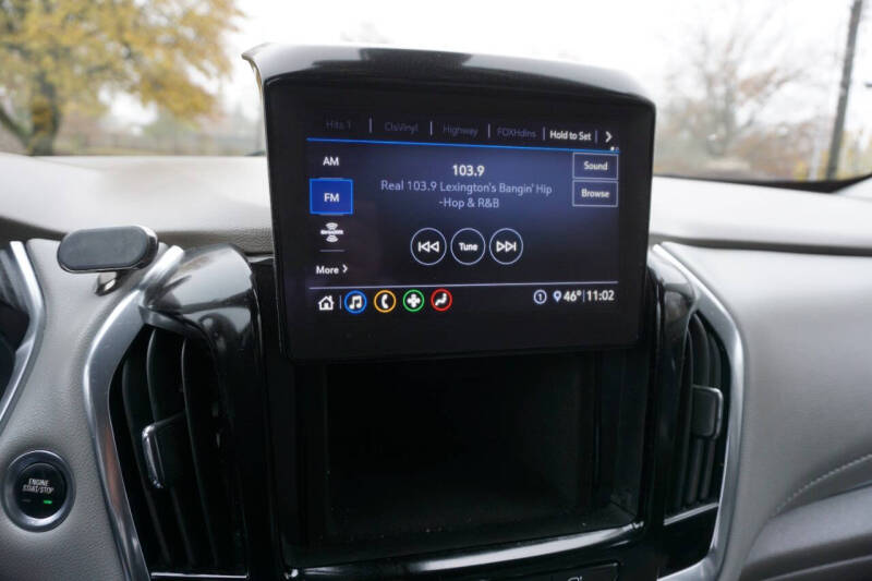 2020 Chevrolet Traverse LT Cloth