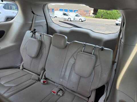 2021 Chrysler Pacifica Touring L