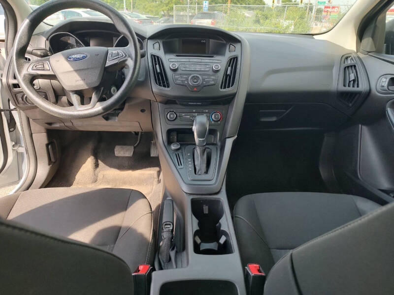 2017 Ford Focus S