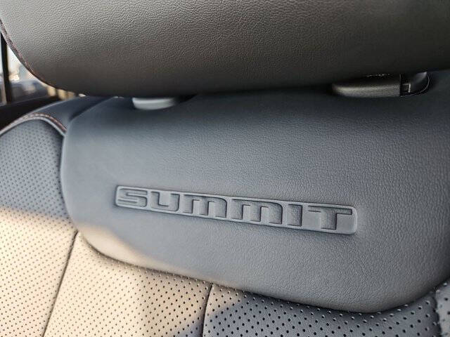 2025 Jeep Grand Cherokee Summit