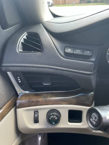 2018 Cadillac Escalade ESV Luxury