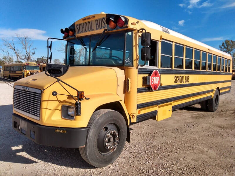 2002 Freightliner Thomas FS65