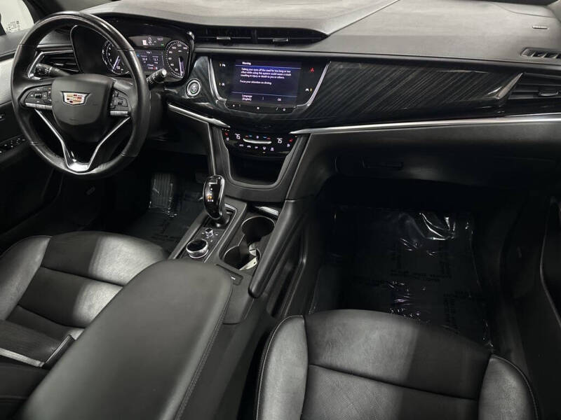 2020 Cadillac XT6 Premium Luxury