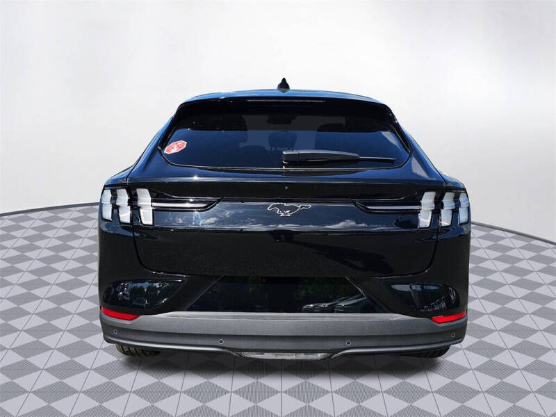 2024 Ford Mustang Mach-E Select