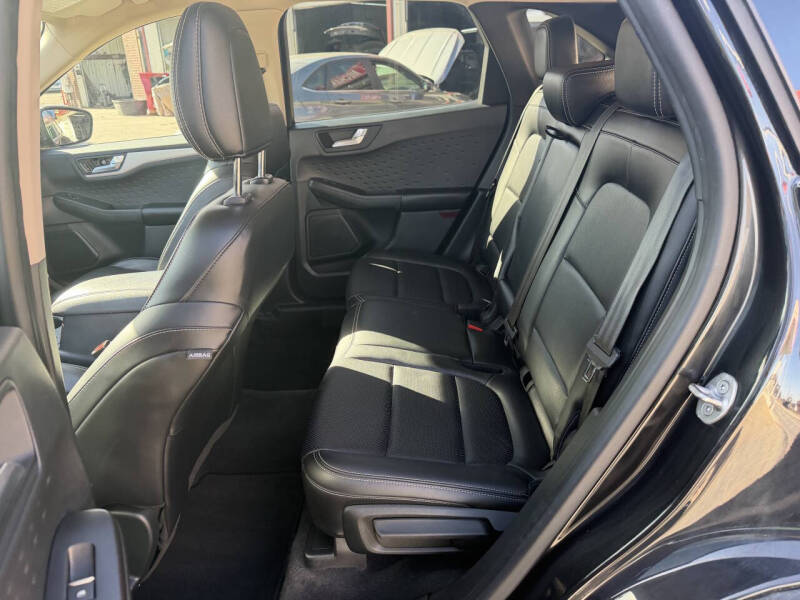 2020 Ford Escape SEL