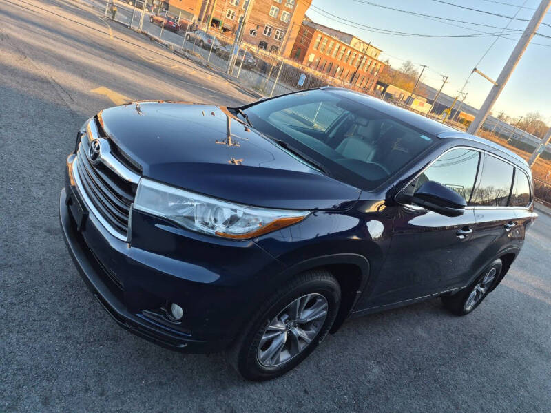 Image of 2015 Toyota Highlander XLE