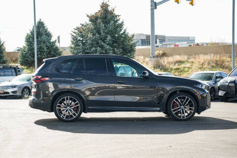 2025 BMW X5 M60i