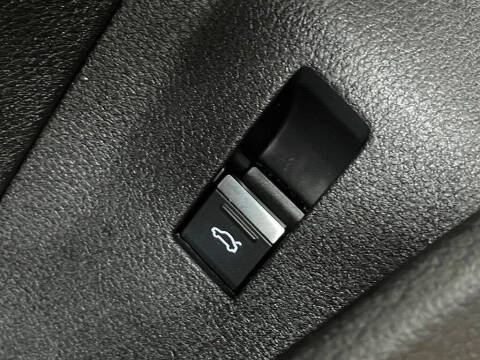 2021 Audi e-tron quattro Premium Plus