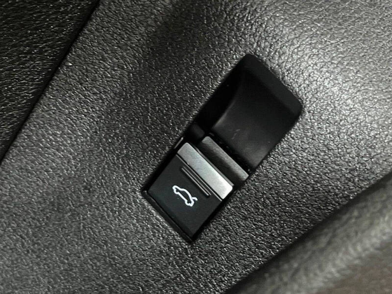 2021 Audi e-tron quattro Premium Plus