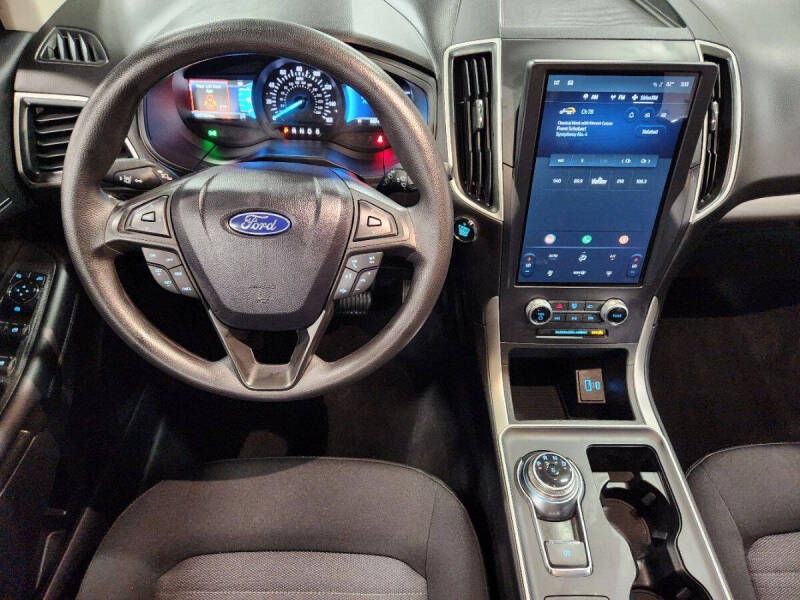 2024 Ford Edge SE
