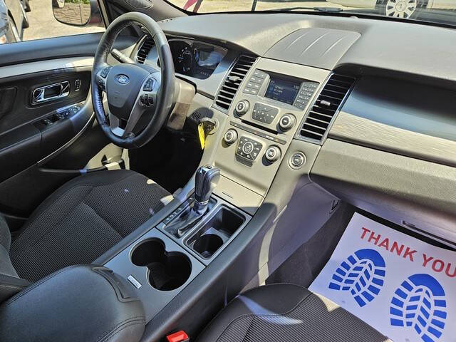 2019 Ford Taurus SEL