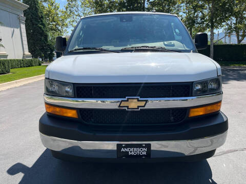 2025 Chevrolet Express LT 3500