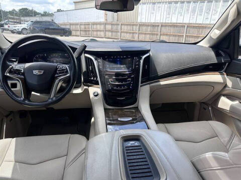 2020 Cadillac Escalade Luxury