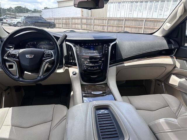 2020 Cadillac Escalade Luxury