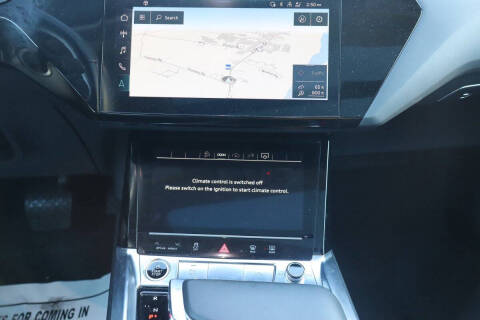 2024 Audi Q8 e-tron quattro Premium Plus