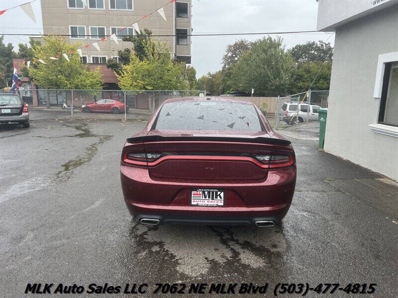 2017 Dodge Charger SE