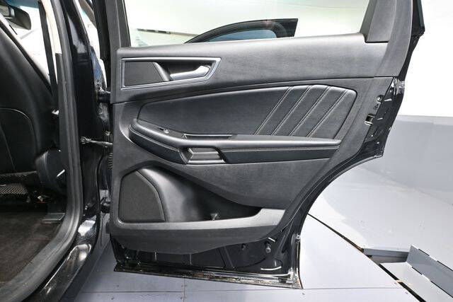 2017 Ford Edge Sport