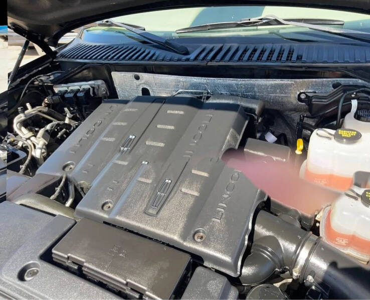 2011 Lincoln Navigator L