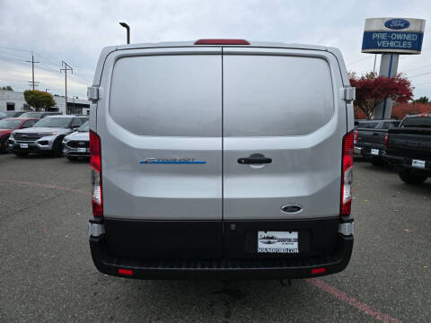 2023 Ford E-Transit