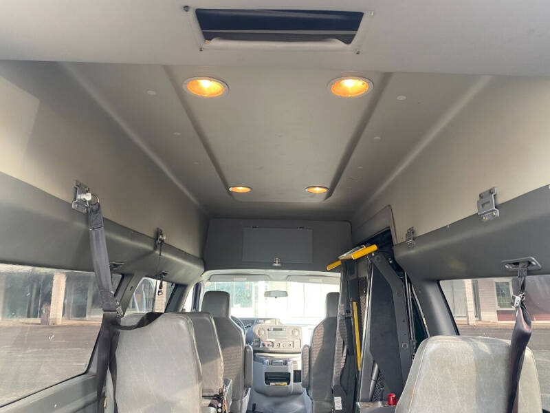 2009 Ford E-Series E-250