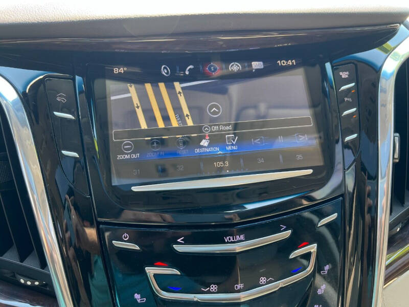 2016 Cadillac Escalade Luxury Collection