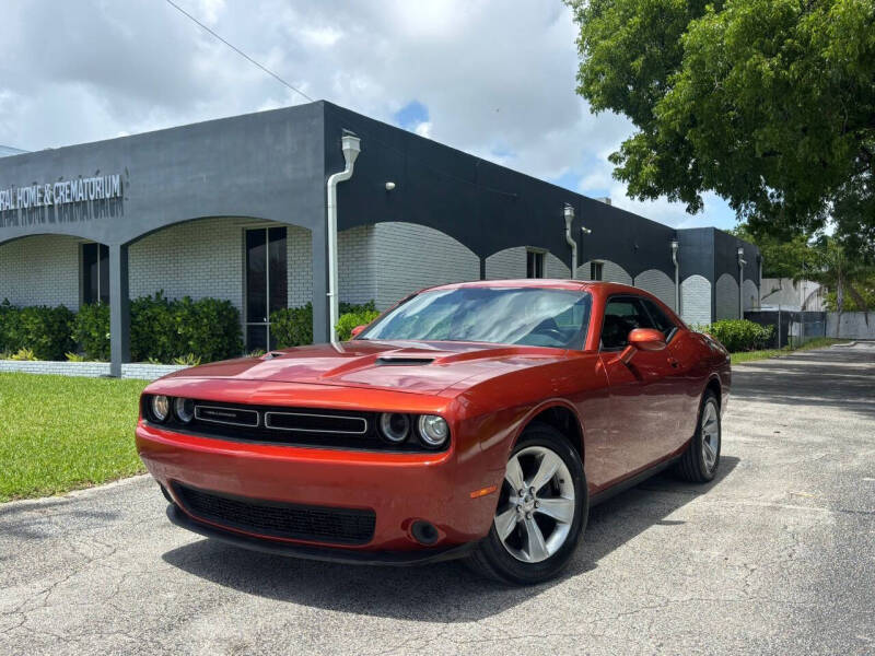 2021 Dodge Challenger SXT's photo