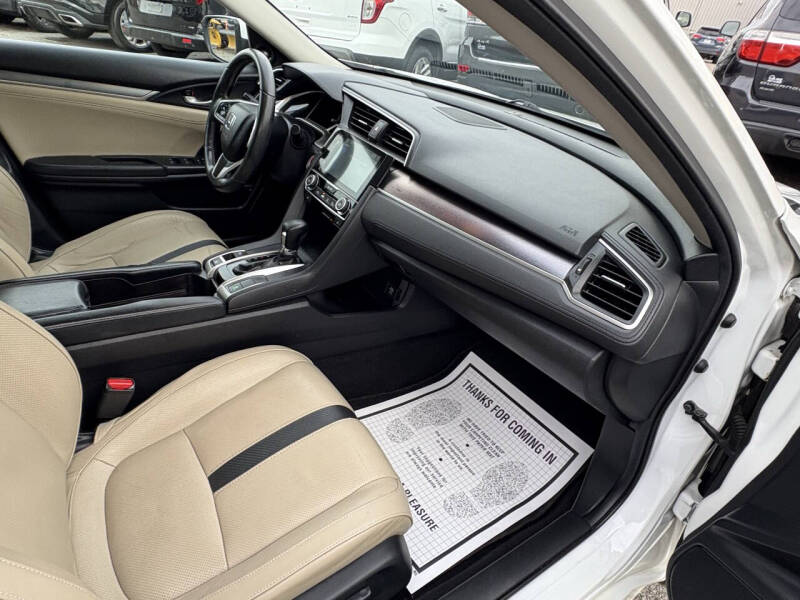 2017 Honda Civic Touring