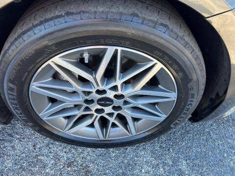 2025 Genesis G80 2.5T