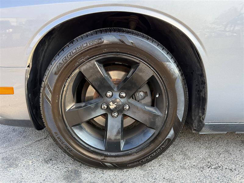 2014 Dodge Challenger SXT