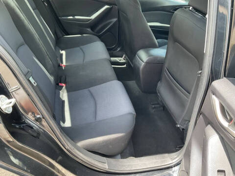 2016 Mazda MAZDA3 i Sport