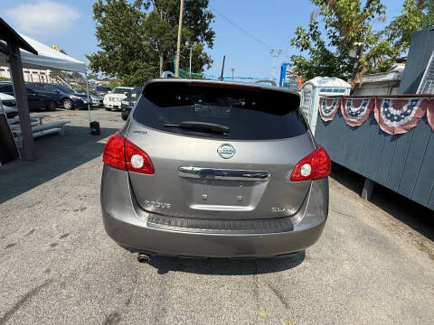 2012 Nissan Rogue SV w/SL Package