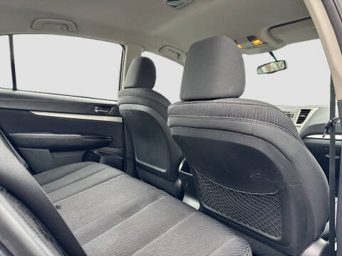 2011 Subaru Legacy 2.5i Premium