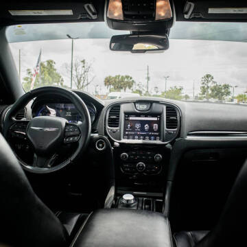 2018 Chrysler 300 S