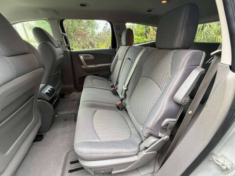 2012 Chevrolet Traverse LS