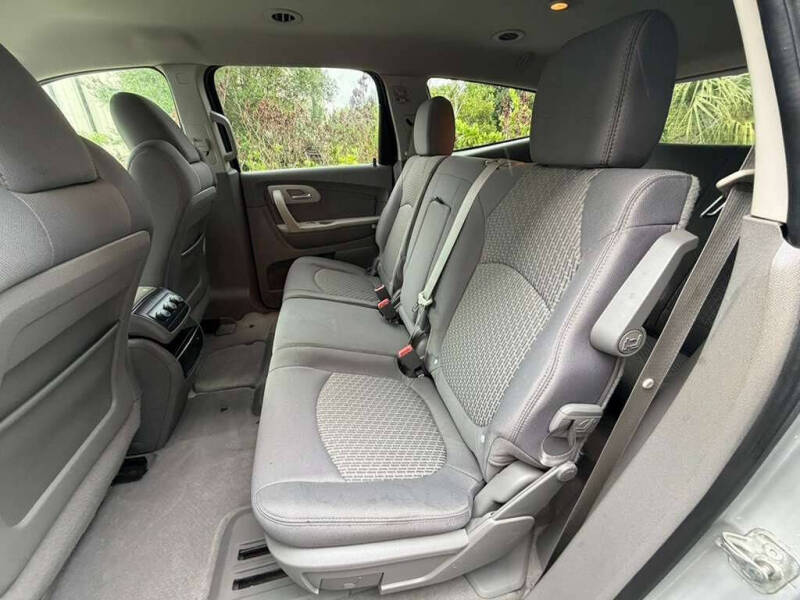2012 Chevrolet Traverse LS
