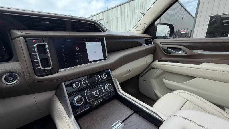 2023 GMC Yukon Denali