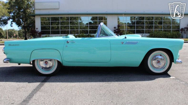 1955 Ford Thunderbird