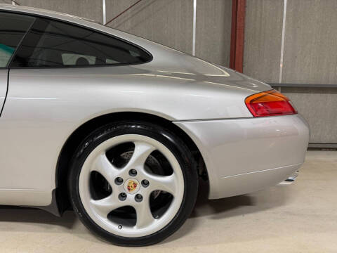 2000 Porsche 911 Carrera