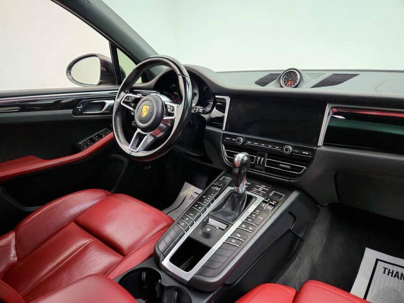 2021 Porsche Macan S