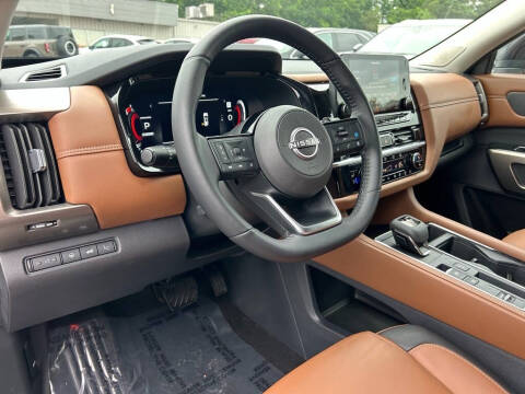 2024 Nissan Pathfinder Platinum