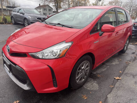 2016 Toyota Prius v Two