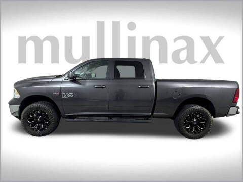 2019 RAM 1500 Classic SLT