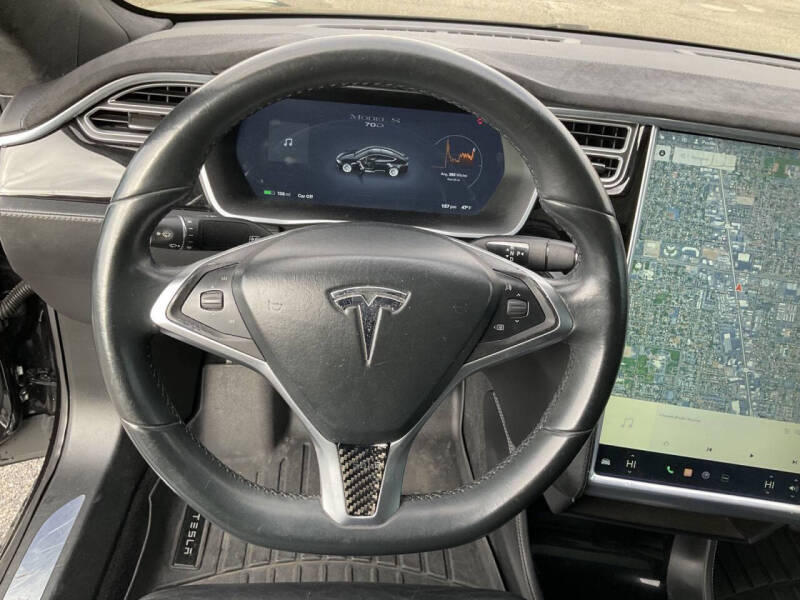 2016 Tesla Model S 70D