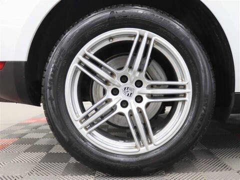 2020 Porsche Macan S