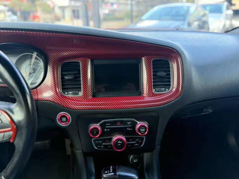 2018 Dodge Charger SXT