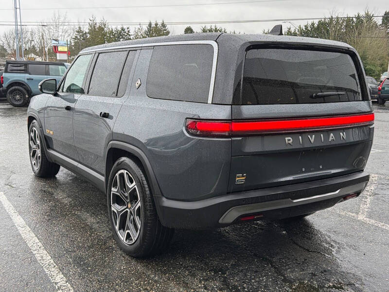 2022 Rivian R1S Launch Edition