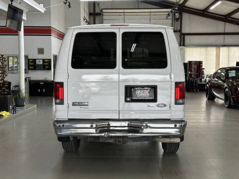 2013 Ford E-Series E-350 SD