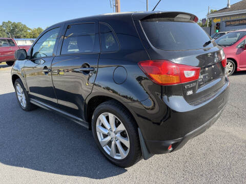 2015 Mitsubishi Outlander Sport 2.4 ES