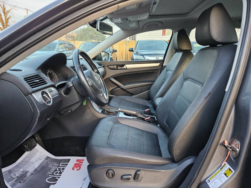 2013 Volkswagen Passat SE PZEV